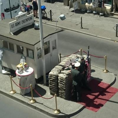 Check point Charlie (enfin une copie)